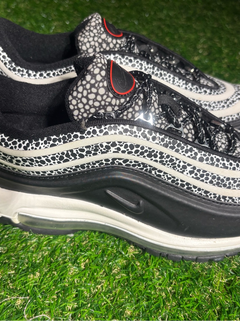 Nike Air Max 95 rareBlack & White Patterned Sneakers with Red Accents